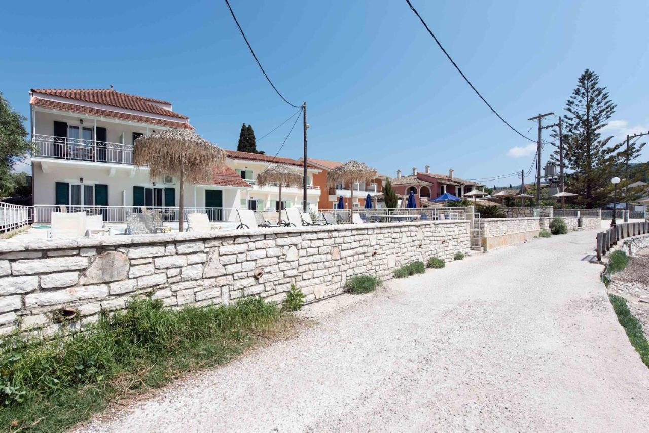 Marika Apartments Kassiopi Extérieur photo
