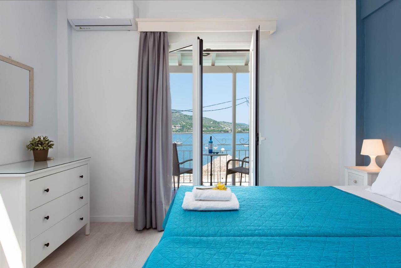 Marika Apartments Kassiopi Extérieur photo