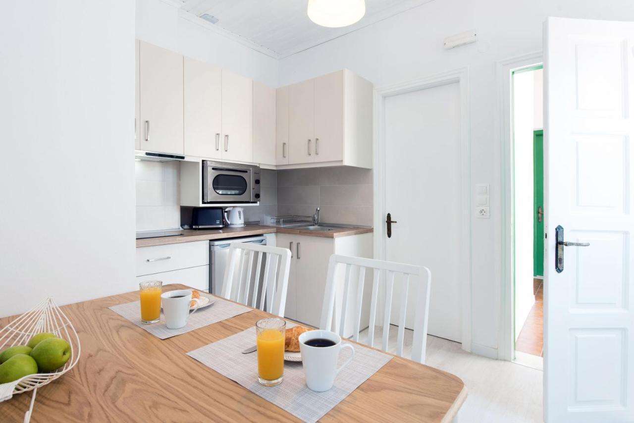 Marika Apartments Kassiopi Extérieur photo