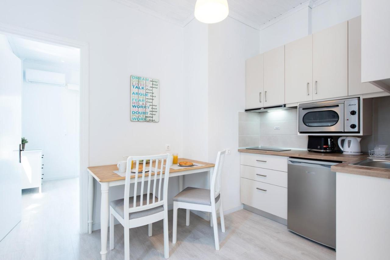 Marika Apartments Kassiopi Extérieur photo